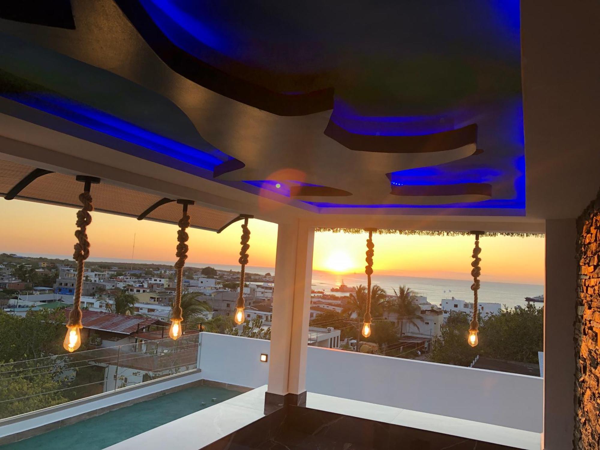 Suites En El Paraiso San Cristobal Galapagos Пуерто-Бакерісо-Морено Екстер'єр фото