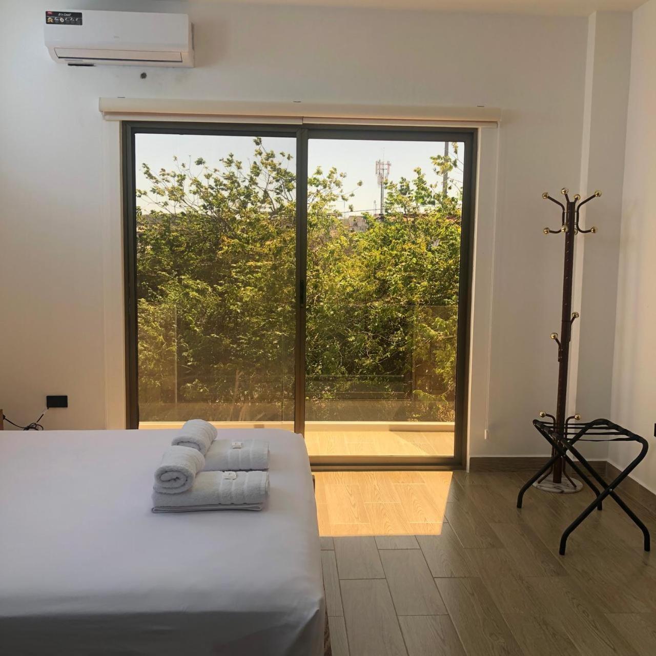 Suites En El Paraiso San Cristobal Galapagos Пуерто-Бакерісо-Морено Екстер'єр фото
